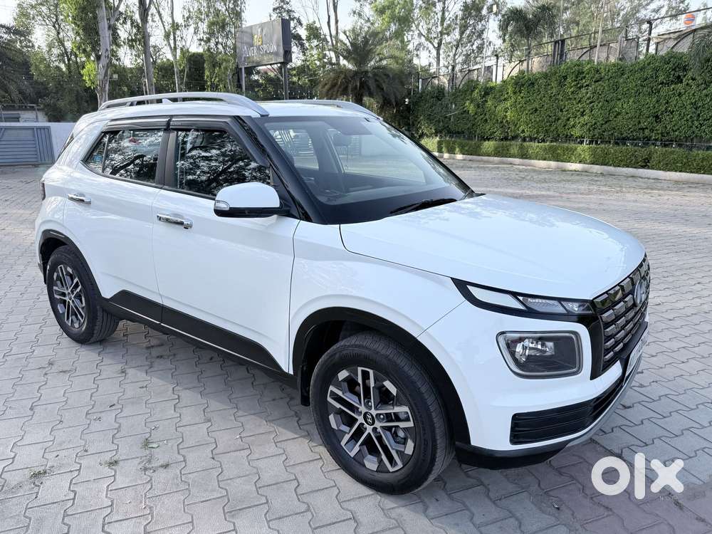Hyundai Venue Sx Mt, 2023, Diesel