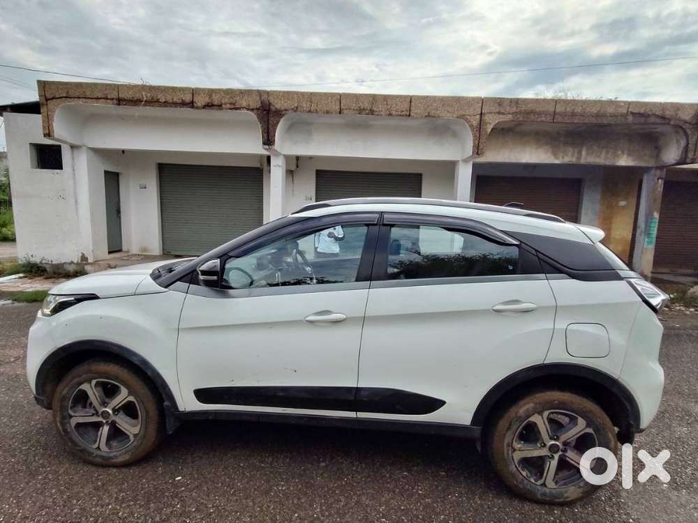 Tata Nexon 1.2 Revotron Xz Plus, 2021, Petrol