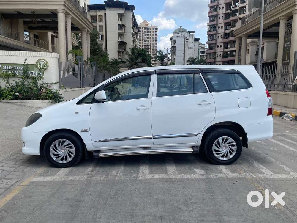 Toyota Innova 2.5 G (diesel) 8 Seater Bs Iv, 2011, Diesel