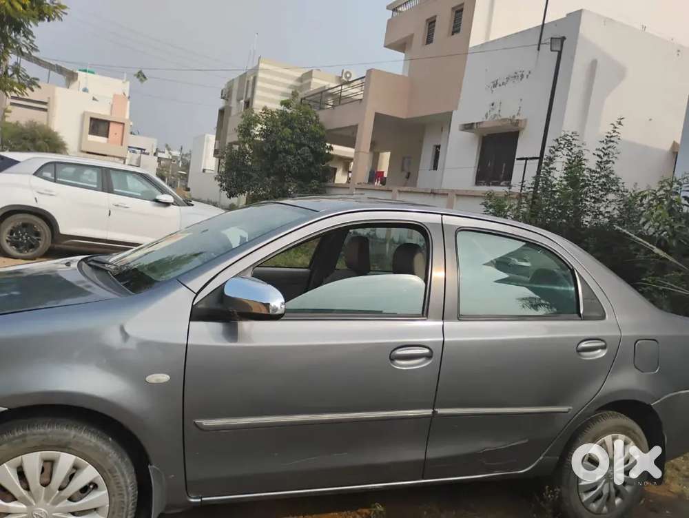 2014 Toyota Etios 1.5 पेट्रोल