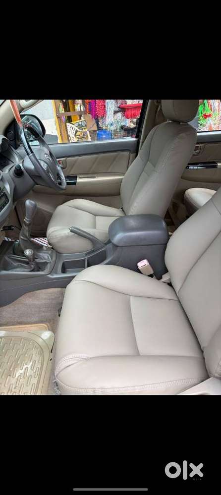 Toyota Fortuner 4x2 Manual, 2012, Diesel