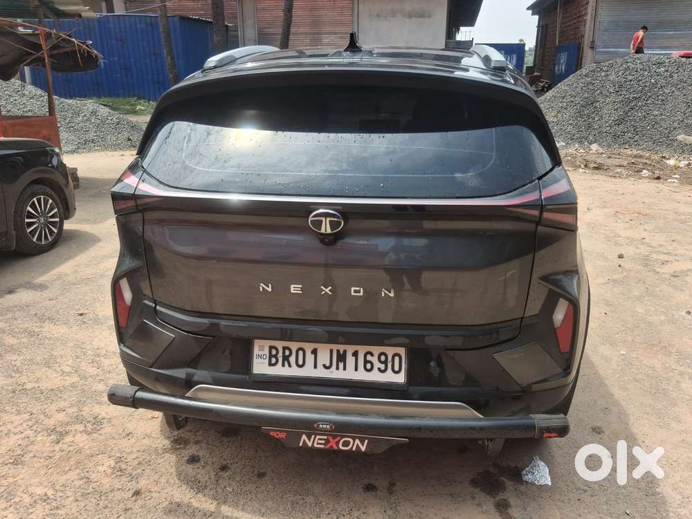 Tata Nexon Creative Plus S 1.2 Revotron Petrol 6 Mt, 2025, Petrol