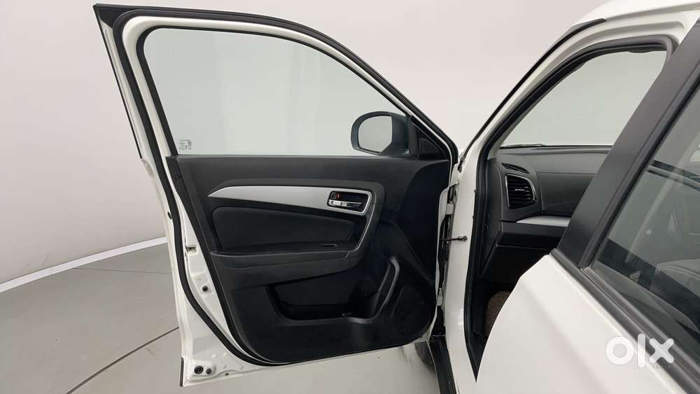 Maruti Suzuki Vitara Brezza 1.5 Zxi At, 2022, Petrol