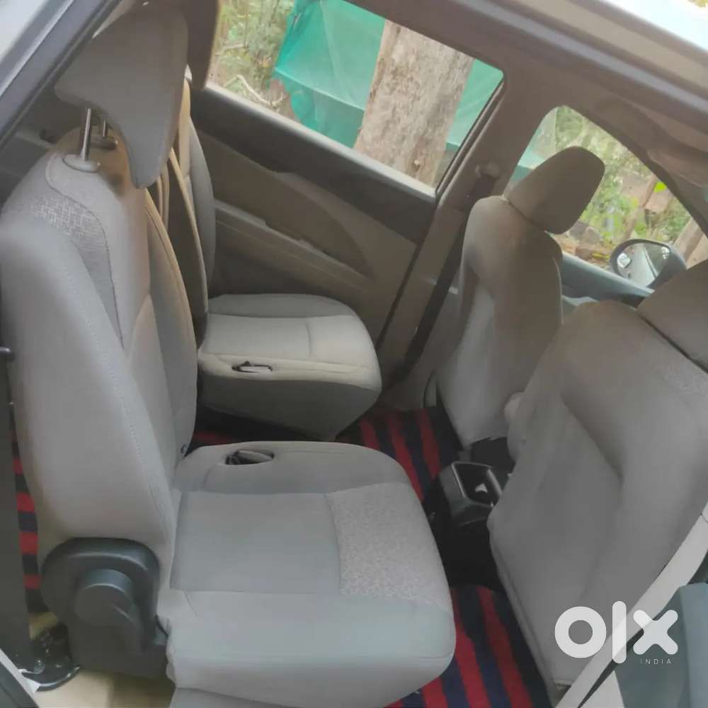 Mahindra Marazzo Diesel 2018