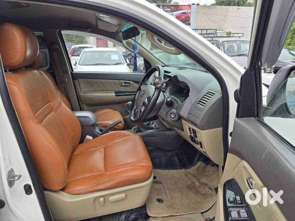 Toyota Fortuner 3.0 4x2 Mt, 2012, Diesel
