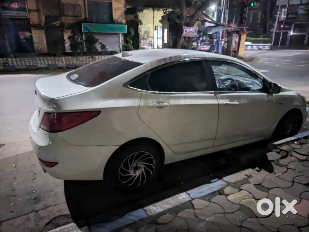 Hyundai Verna Crdi 2011