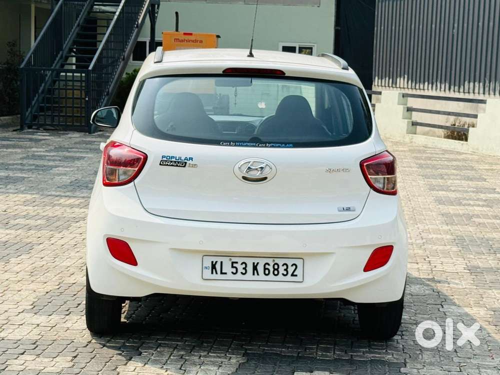 Hyundai I10 Sportz Petrol 2nd 2016