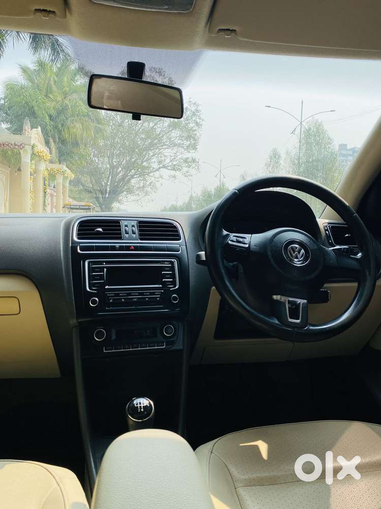 Volkswagen Vento 2010-2013 Petrol Highline, 2014, Petrol
