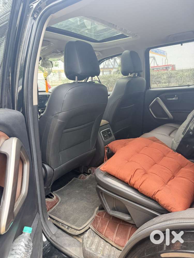 Mahindra Scorpio N Z8 Petrol Mt 7 Str, 2024, Petrol