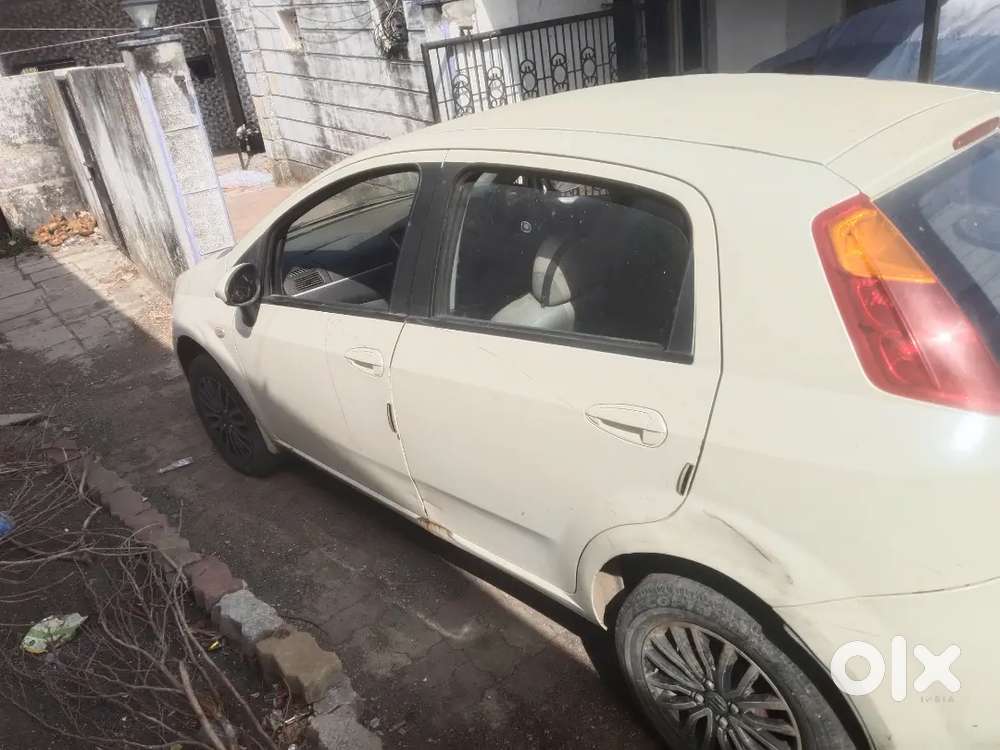 Fiat Punto 2014 Diesel 70000 Km Driven