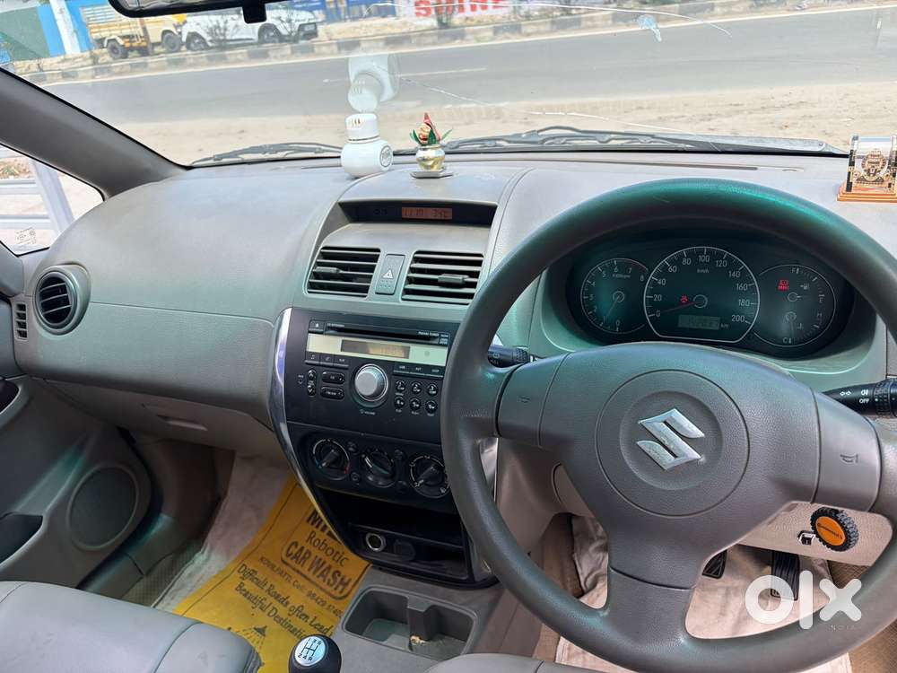 Maruti Suzuki Sx4 Vxi Bsiv, 2012, Petrol