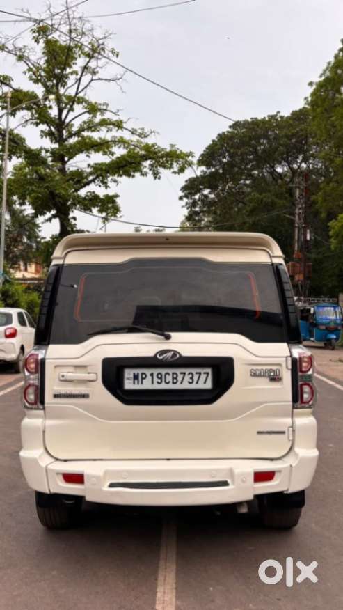 Mahindra Scorpio S10, 2017, Diesel