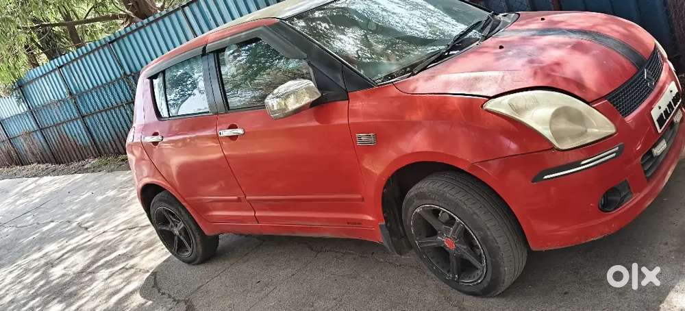 Maruti Suzuki Swift 2005 Cng & Hybrids 140000 Km Driven