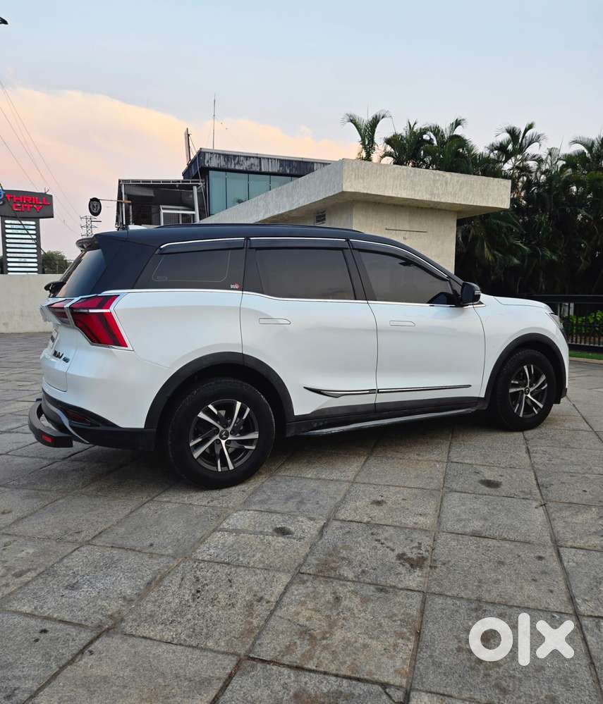 Mahindra Xuv700 2.2 Ax 5 Diesel At Str, 2022, Diesel