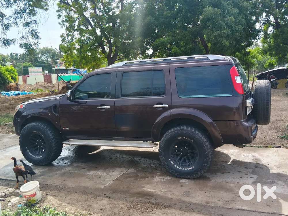 Ford Endeavour Diesel 2010 With Manual Transmission