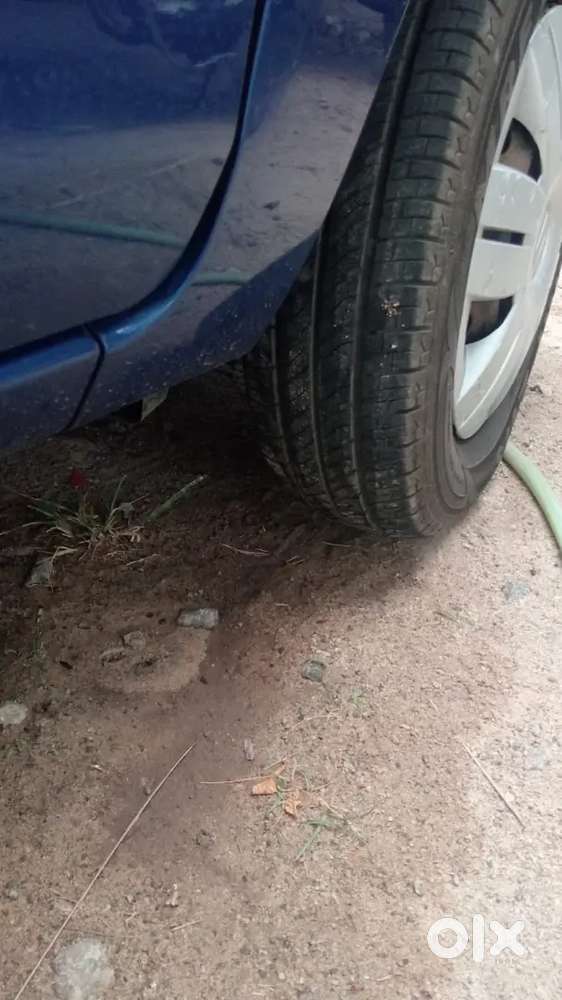 Good Condition Vehicle
Company Service
New 4 Tyres