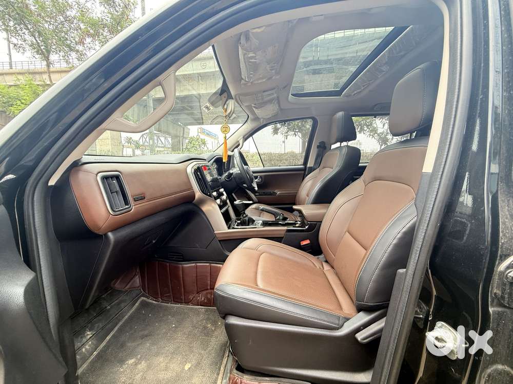 Mahindra Scorpio N Z8 Petrol Mt 7 Str, 2024, Petrol