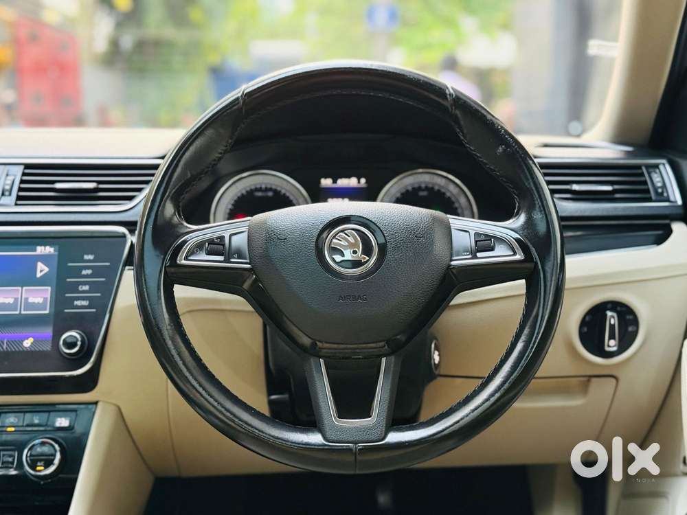 Skoda Superb 2.0 Tsi At L&k, 2020, Petrol