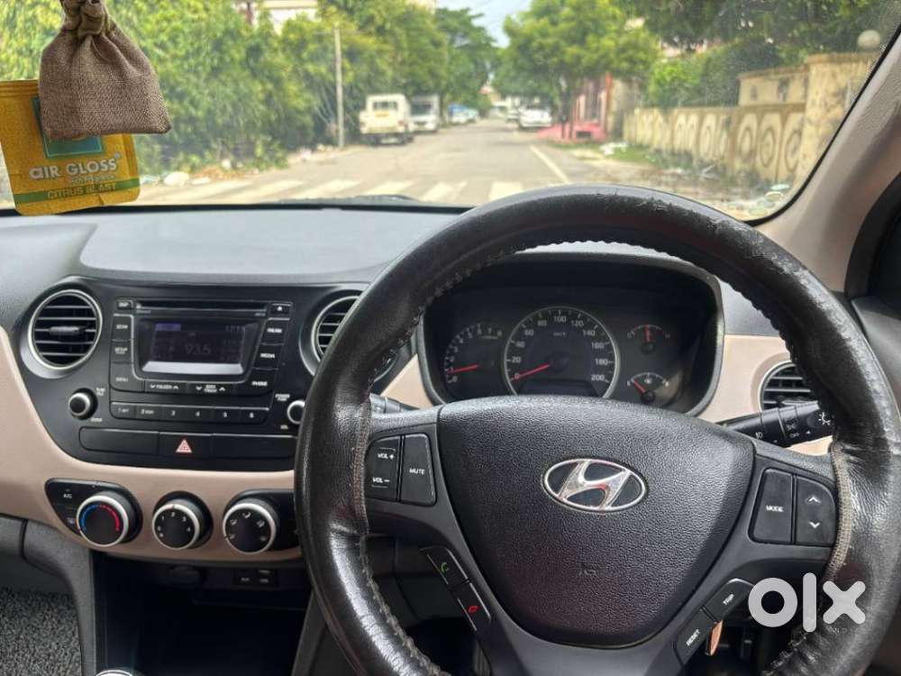 Hyundai Grand I10 Sportz, 2016, Petrol