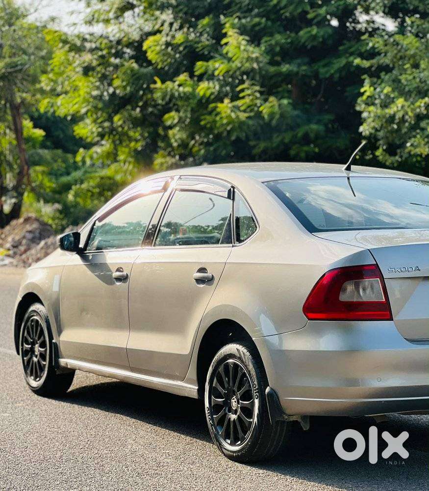 Skoda Rapid 1.5 Tdi At Elegance Plus, 2016, Diesel