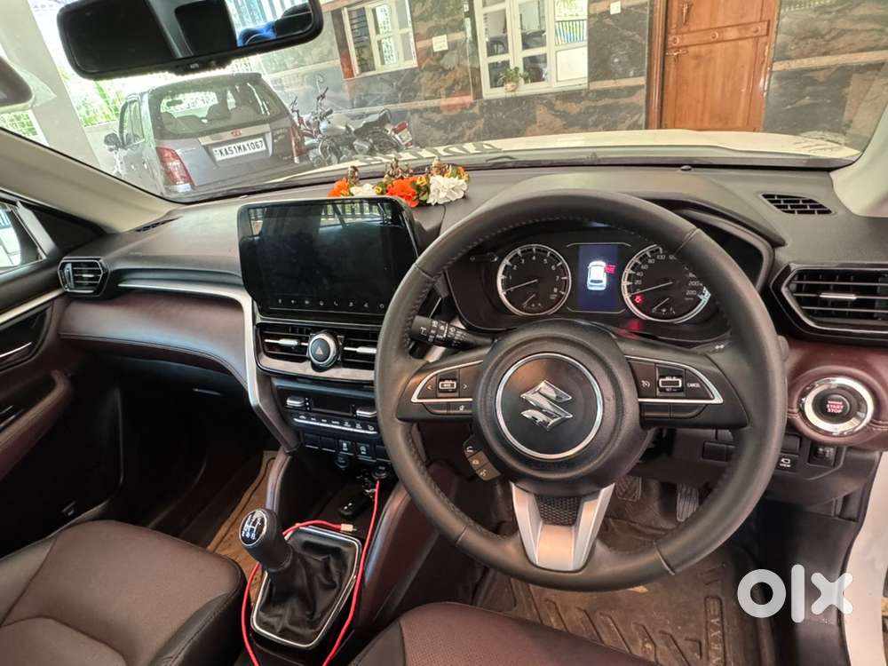 Maruti Suzuki Grand Vitara 2024 Petrol 10200 Km Driven