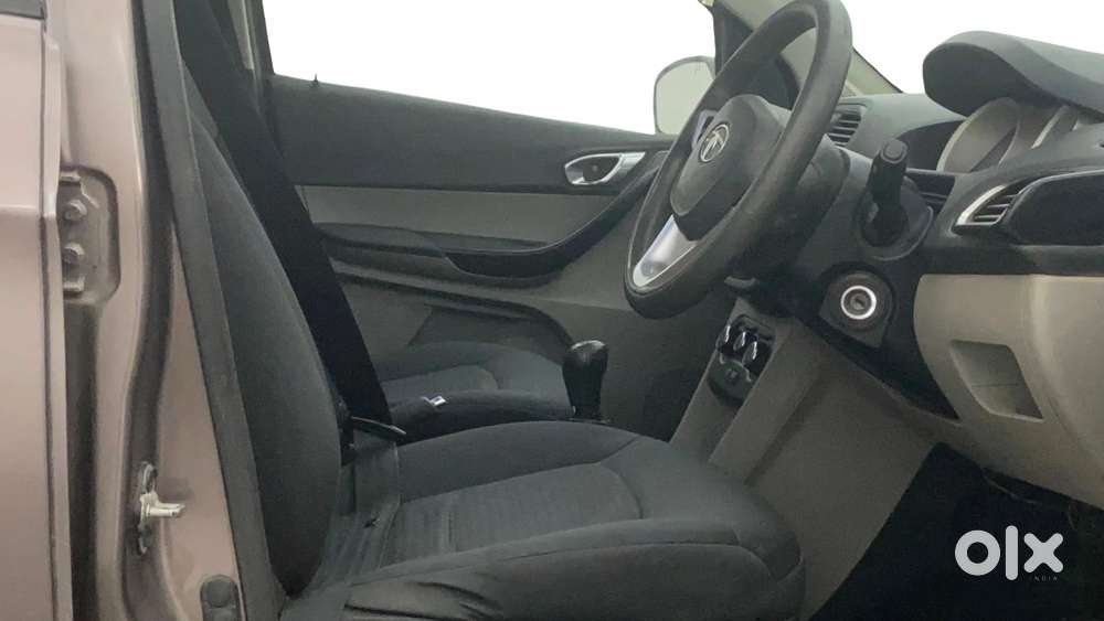 Tata Tiago 1.2 Revotron Xz, 2017, Petrol