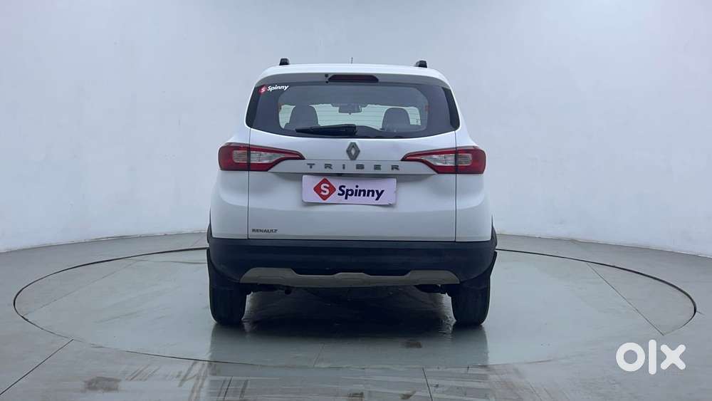 Renault Triber Rxz, 2022, Petrol