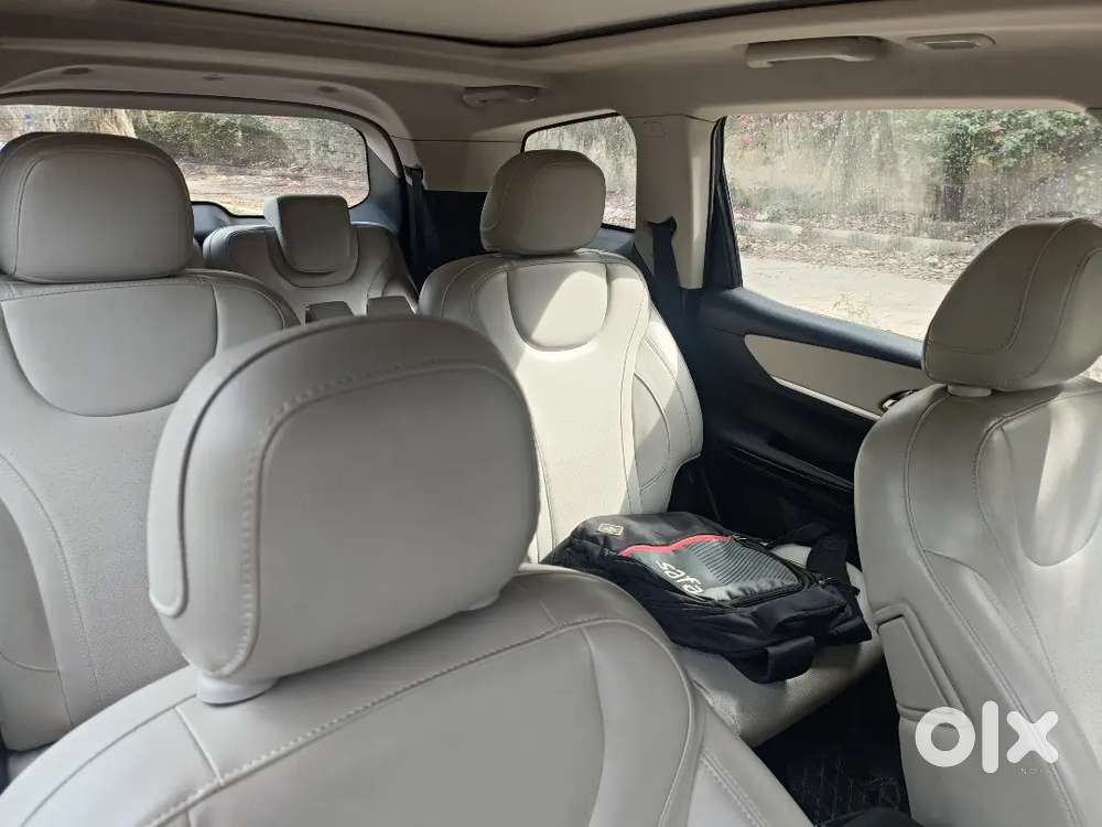 Mahindra Xuv700 2024