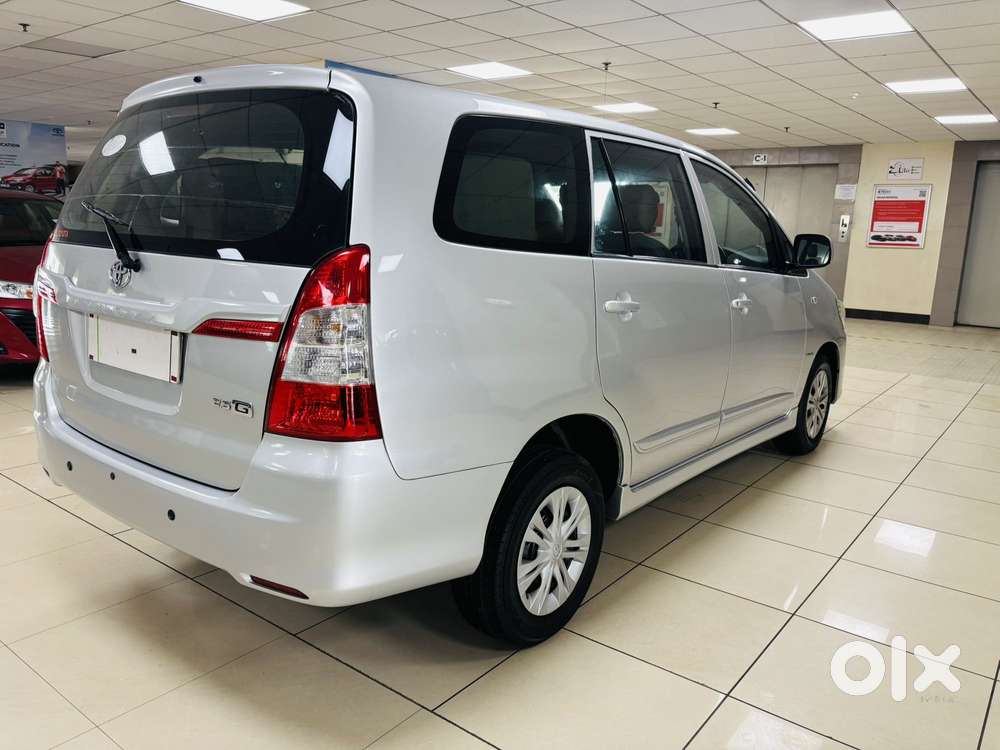Toyota Innova 2.5 G (diesel) 8 Seater Bs Iv, 2014, Diesel