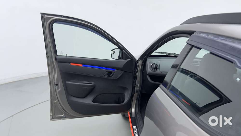 Renault Kwid 2019-ongoing 1.0 Rxt (o), 2018, Petrol