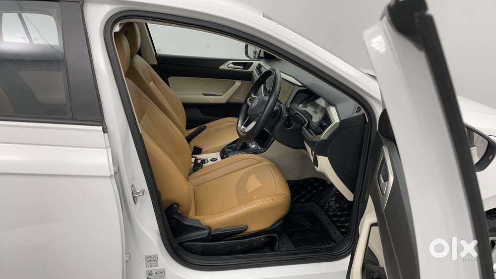 Volkswagen Virtus Highline Plus 1.0 Tsi At, 2024, Petrol