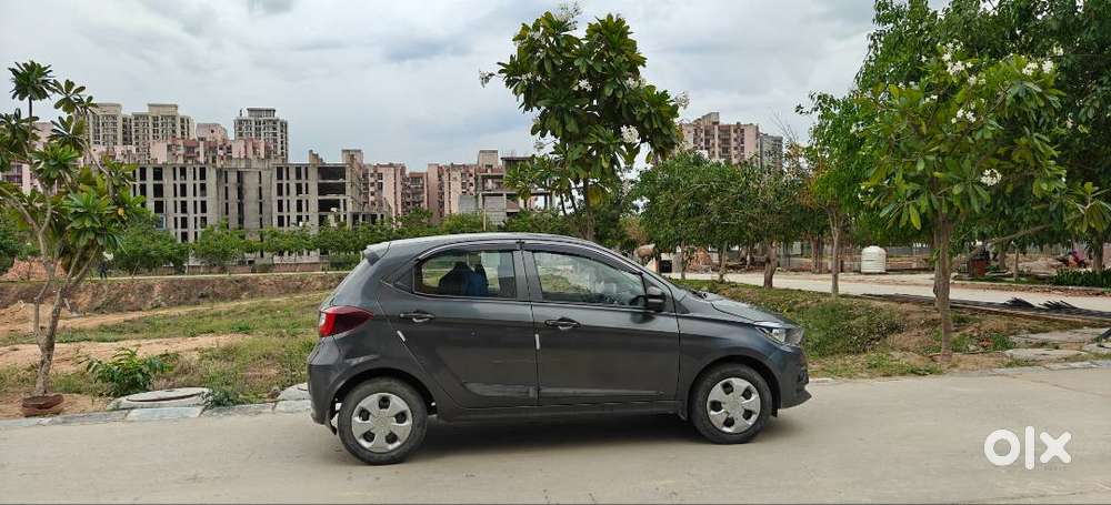 Tata Tiago 2022 Petrol Well Maintained