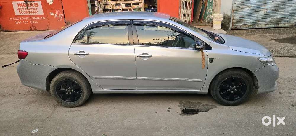 Toyota Corolla Altis 2009 2nd Owner