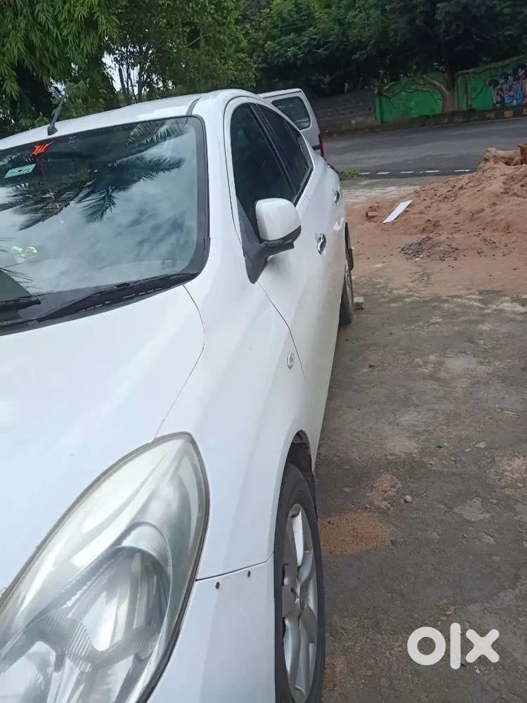 Nissan Sunny 2012 Petrol Well Maintained