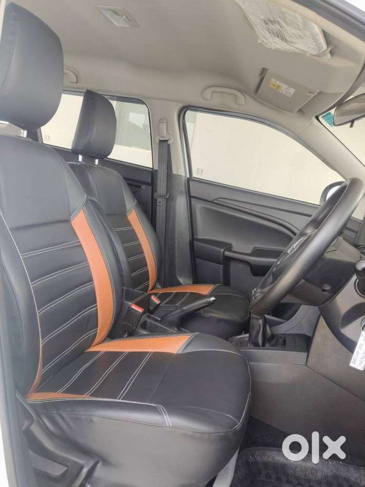 Maruti Suzuki Brezza 1.5 Lxi Smart Hybrid, 2025, Petrol