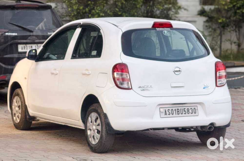 Nissan Micra Active Xv, 2015, Petrol