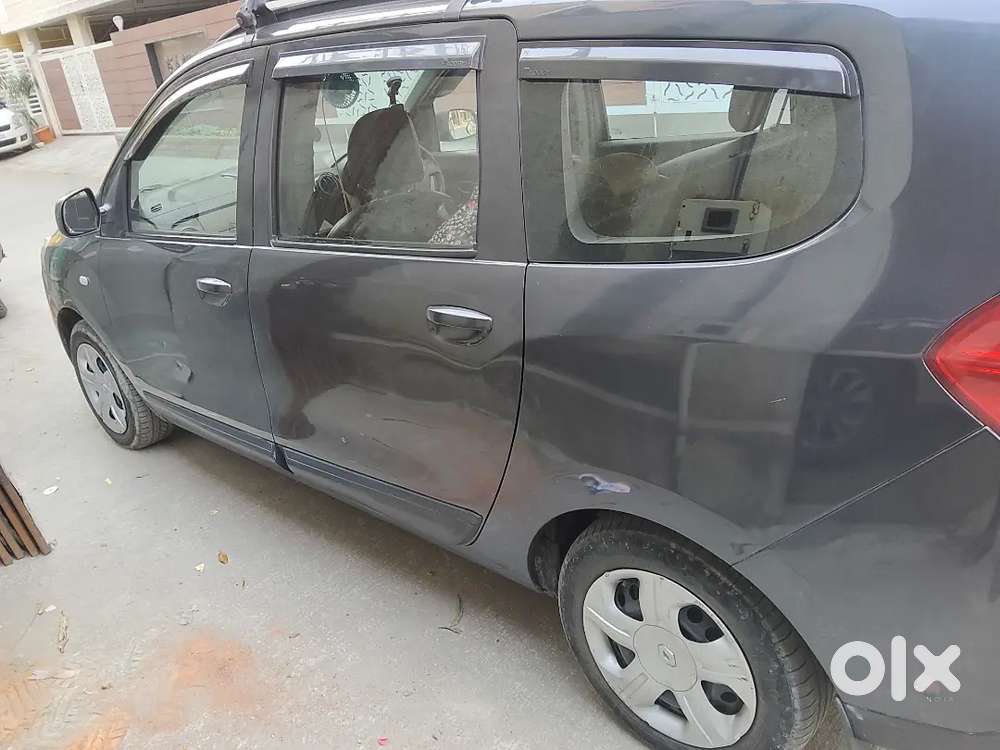Renault Lodgy Rxl 8-seater  Well Maintained  Smooth Drive