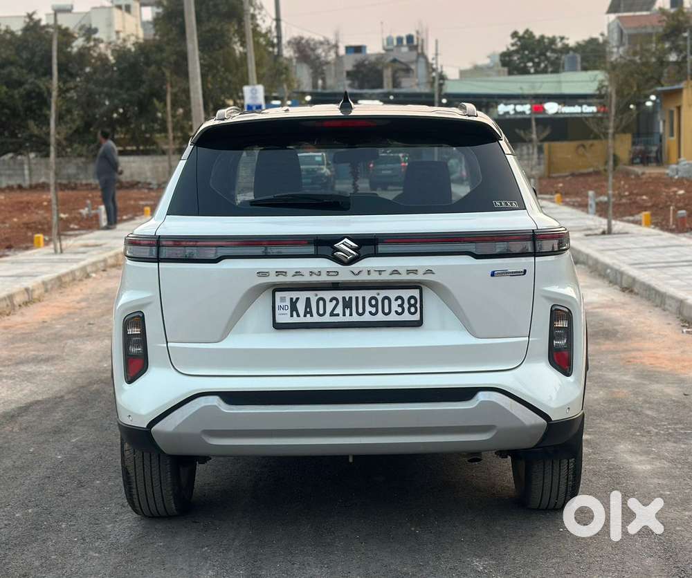 Maruti Suzuki Grand Vitara Smart Hybrid Alpha, 2024, Petrol