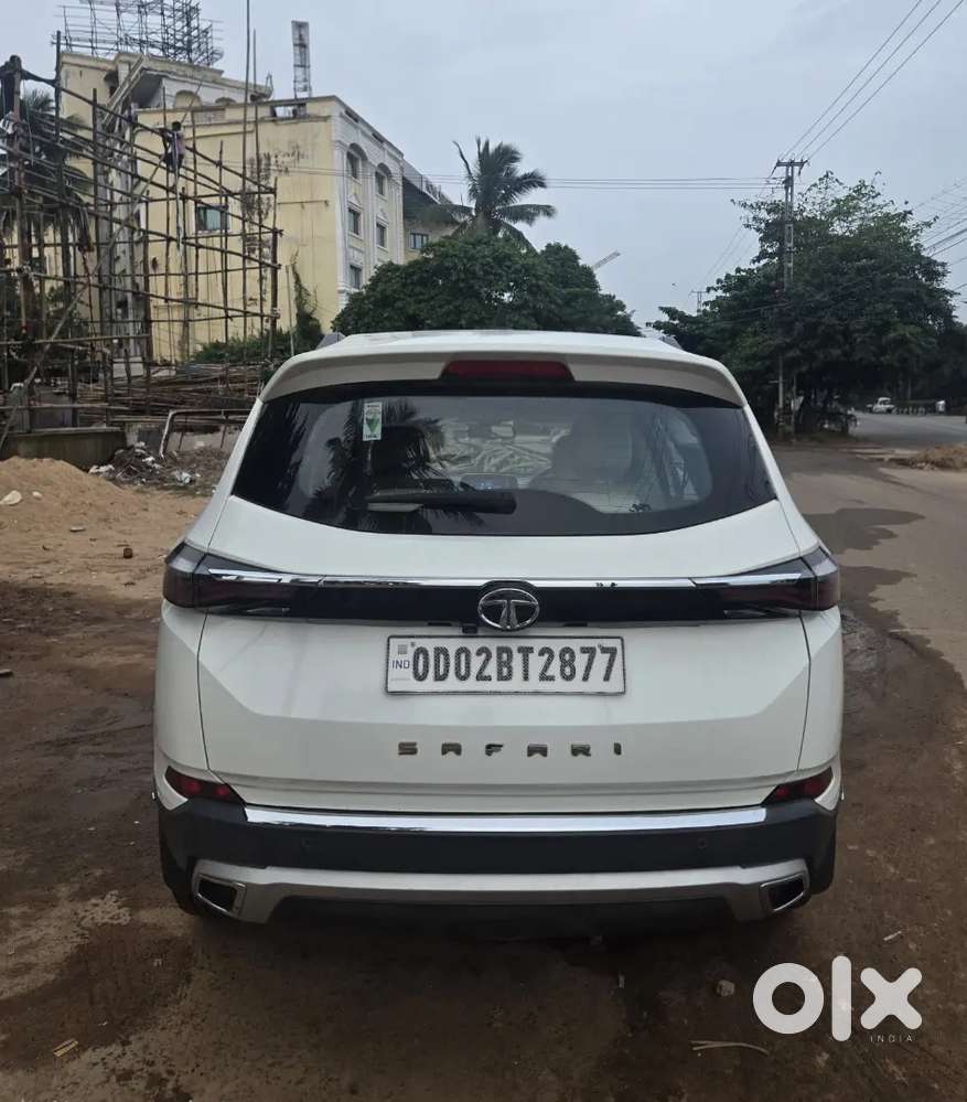 Tata Safari Xz+