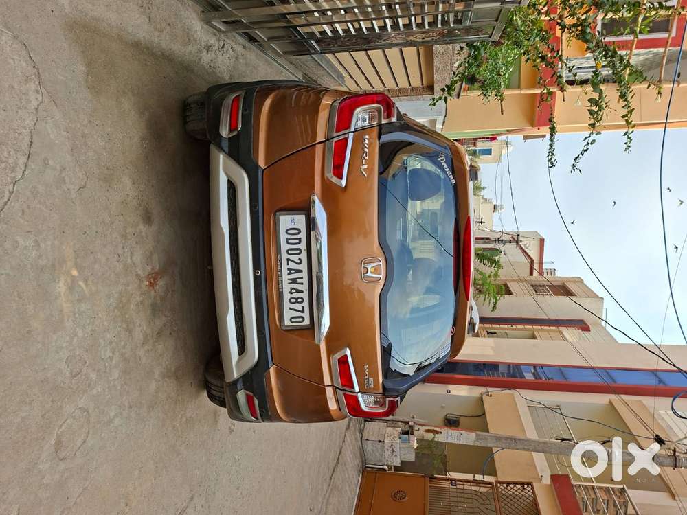 Honda Wrv With 10 Inch Touch Screen & Dash Cam