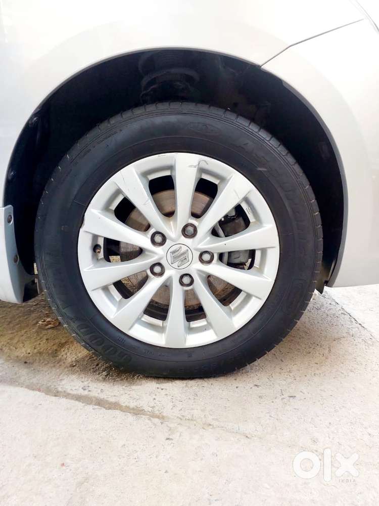 Maruti Suzuki Ertiga Zxi, 2015, Petrol