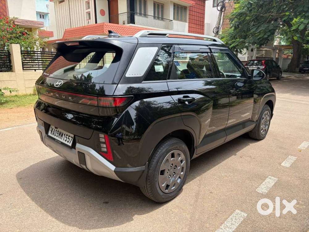 Hyundai Venue, 2025, Petrol