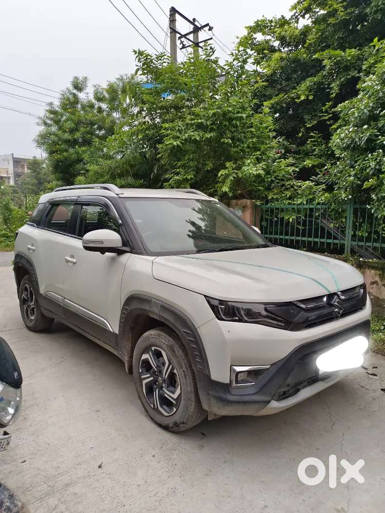 Maruti Suzuki Brezza Zxi +  2024 With Sunroof Excellent Condition