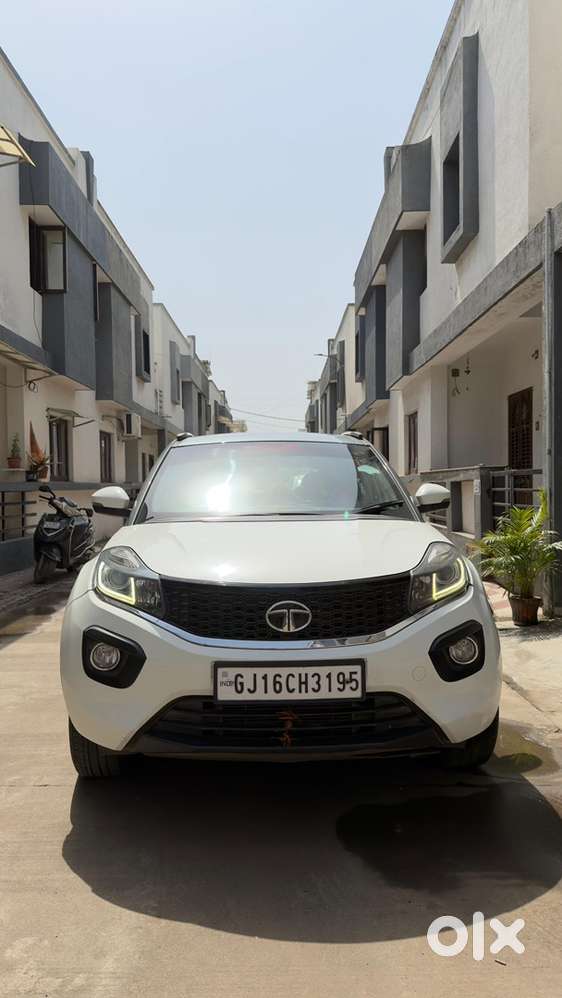 Tata Nexon Petrol 2018