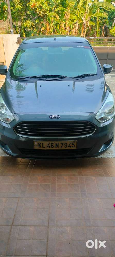 Ford Figo  Petrol