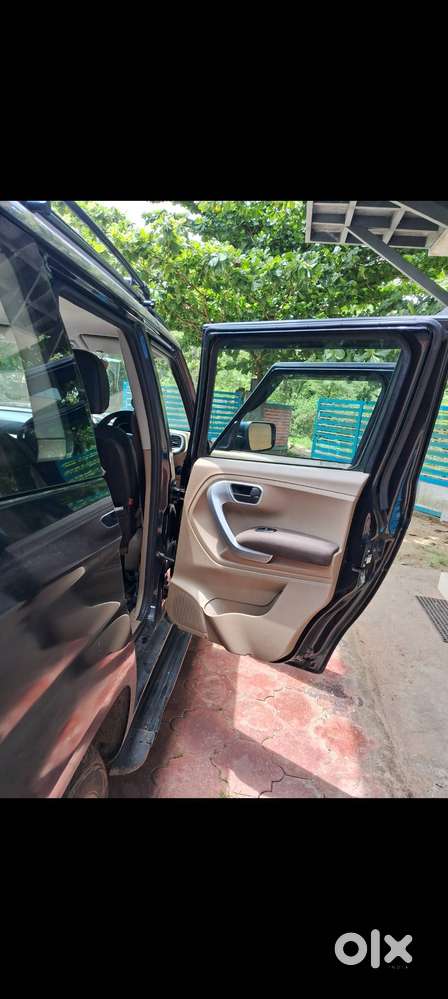 Mahindra Tuv 300 2016 Diesel 73000 Km Driven