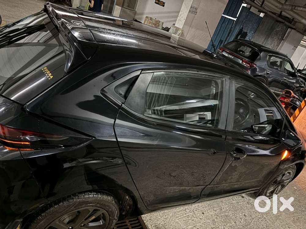 Tata Altroz Top Model Dark Varient New Condition