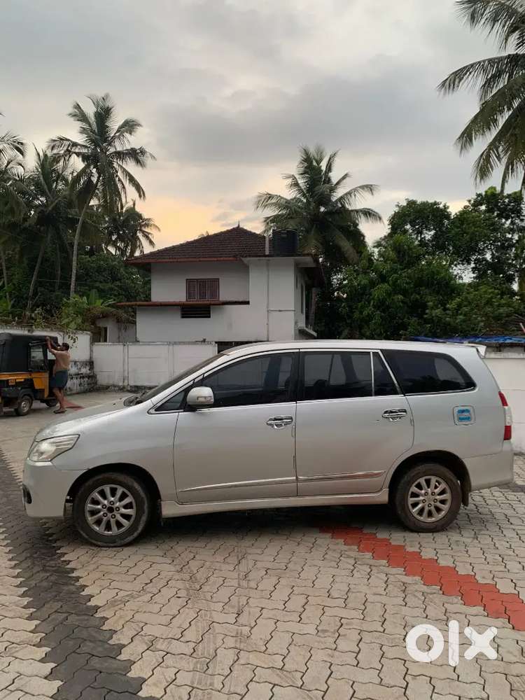 Toyota Innova Diesel 2015