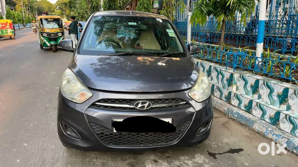 Hyundai I10 Sportz Petrol 2011