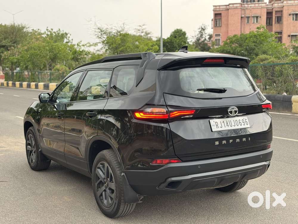 Tata Safari 2.0 Xz Plus Dark Edition, 2023, Diesel